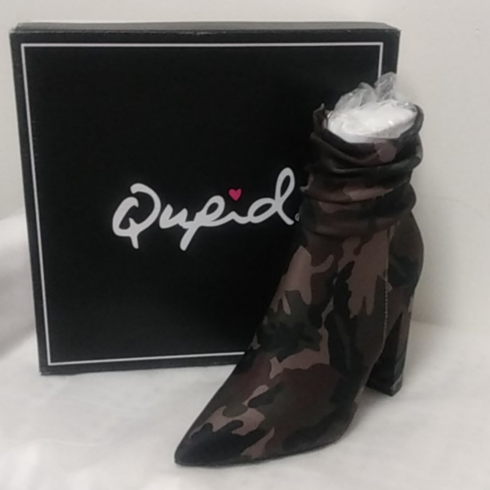 QUPID Fatigue Stretch Mid Bootie | 7M